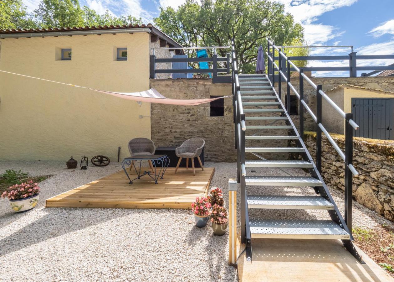 La Terrasse - A Peaceful Place In The Forest *